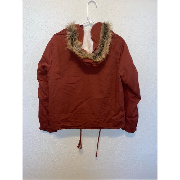 NWOT Fur Hood Rust Colored Coat size L - Picture 2 of 4